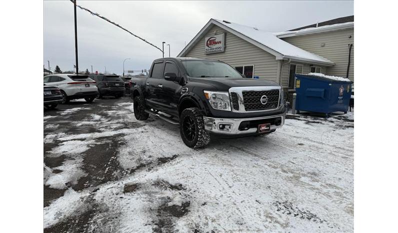 2017 Nissan Titan