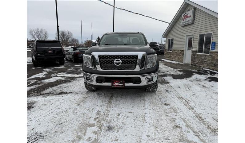 2017 Nissan Titan