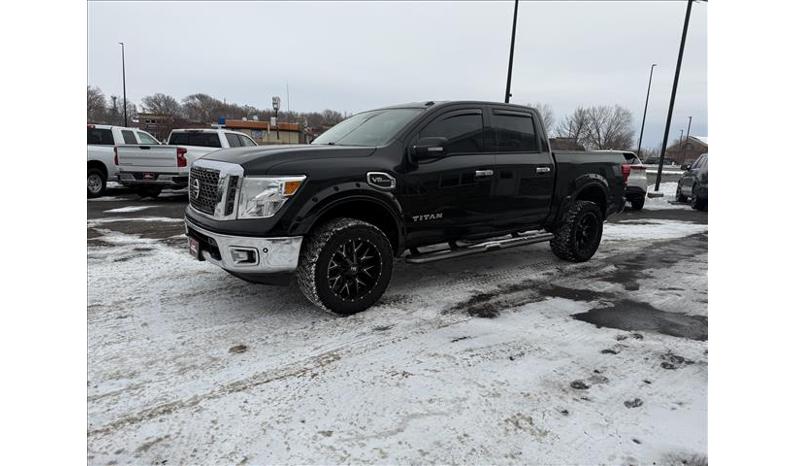 2017 Nissan Titan