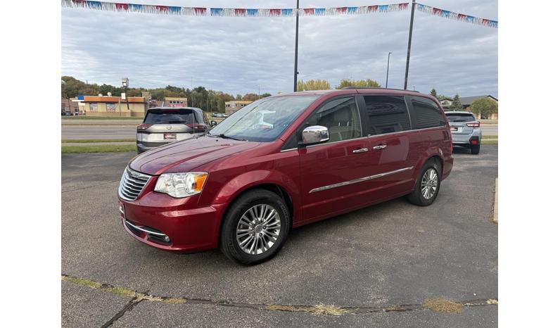 2013 Chrysler Town and Country