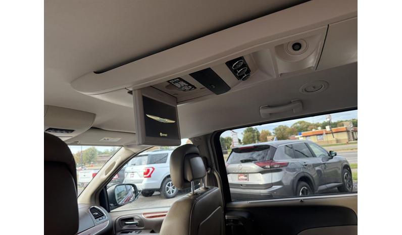 2013 Chrysler Town and Country