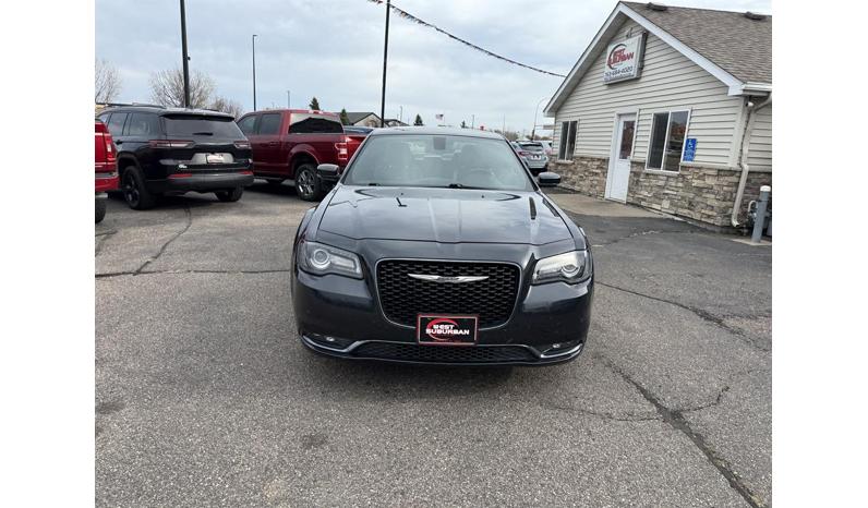 2018 Chrysler 300