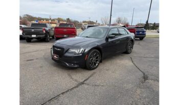 2018 Chrysler 300 full
