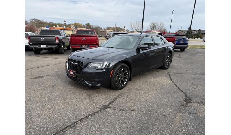 2018 Chrysler 300