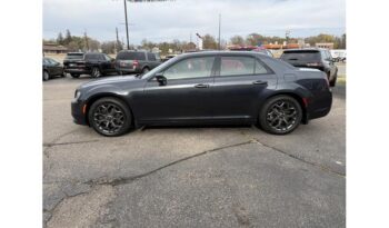 2018 Chrysler 300 full