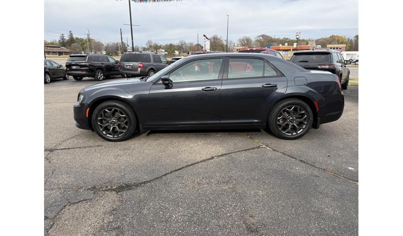 2018 Chrysler 300