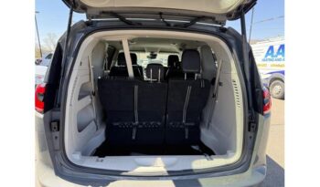 2023 Chrysler Pacifica full