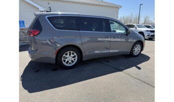 2023 Chrysler Pacifica full